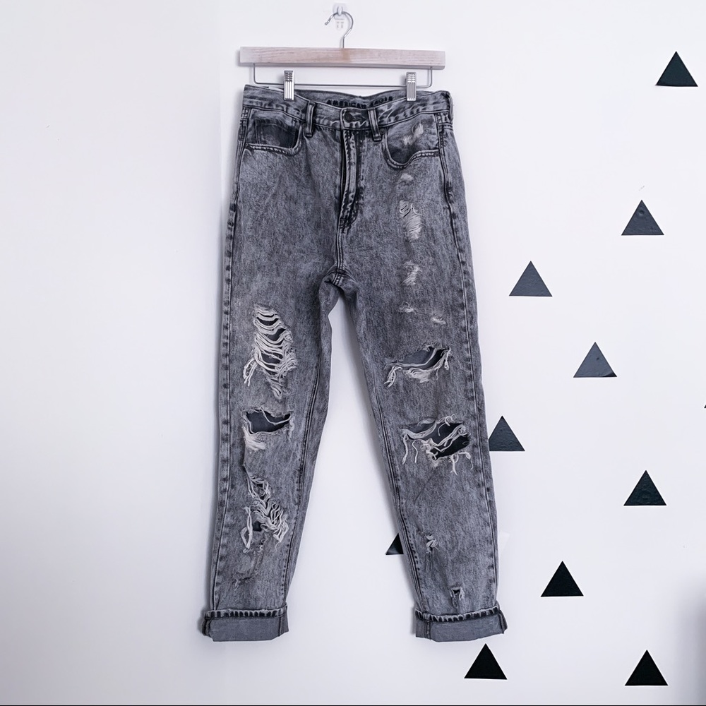 American Eagle Mom Jeans Destroyed